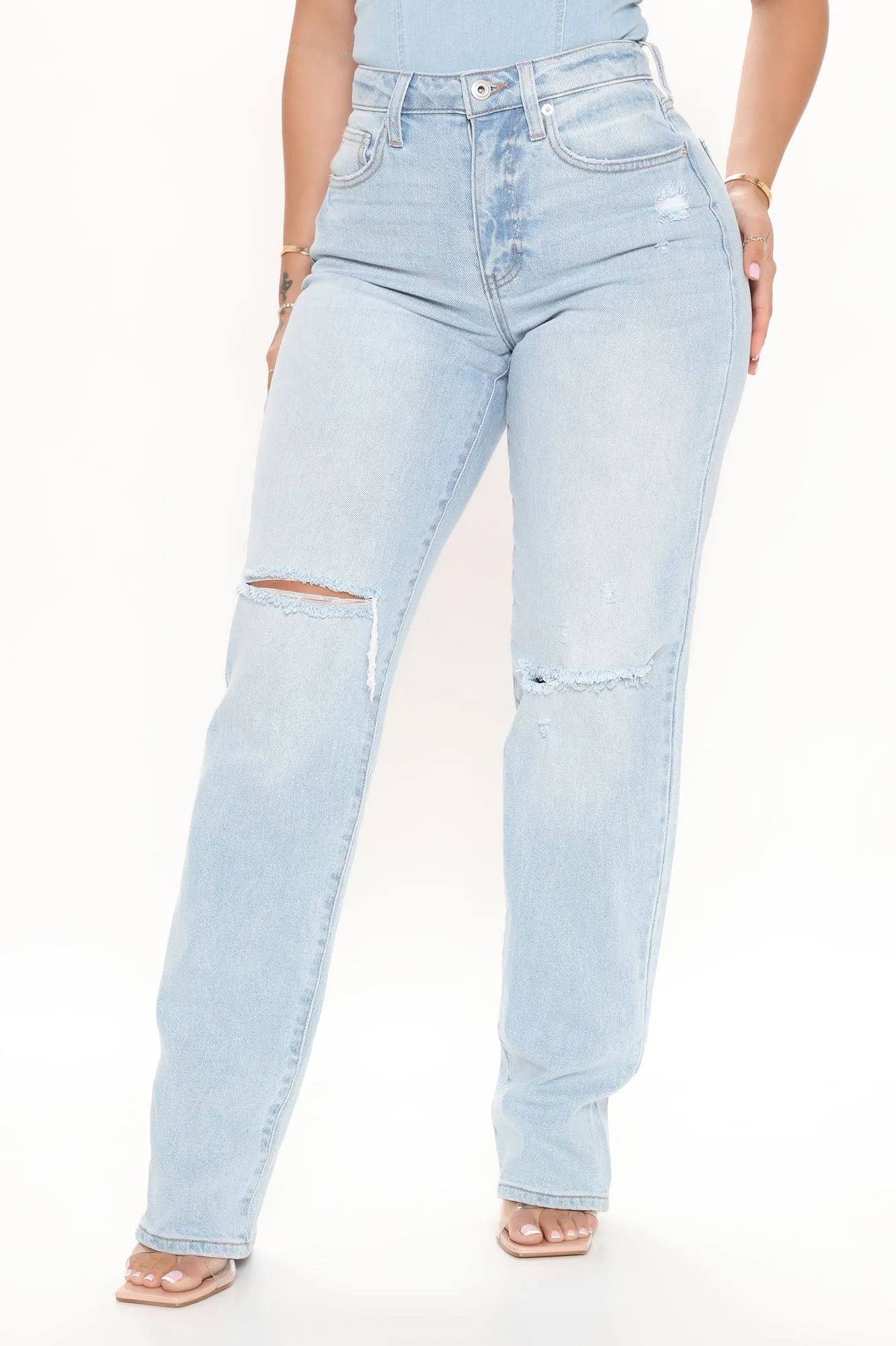 90's Nostalgia Straight Leg Jeans - Light Blue Wash