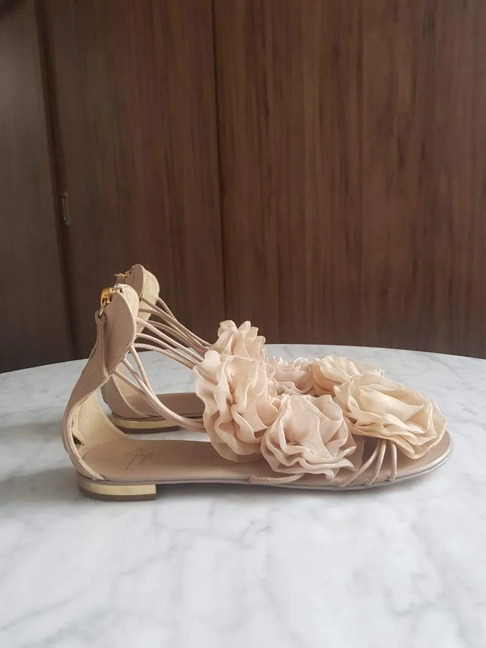 Rasteira Giuseppe Zanotti Aplicação Flores